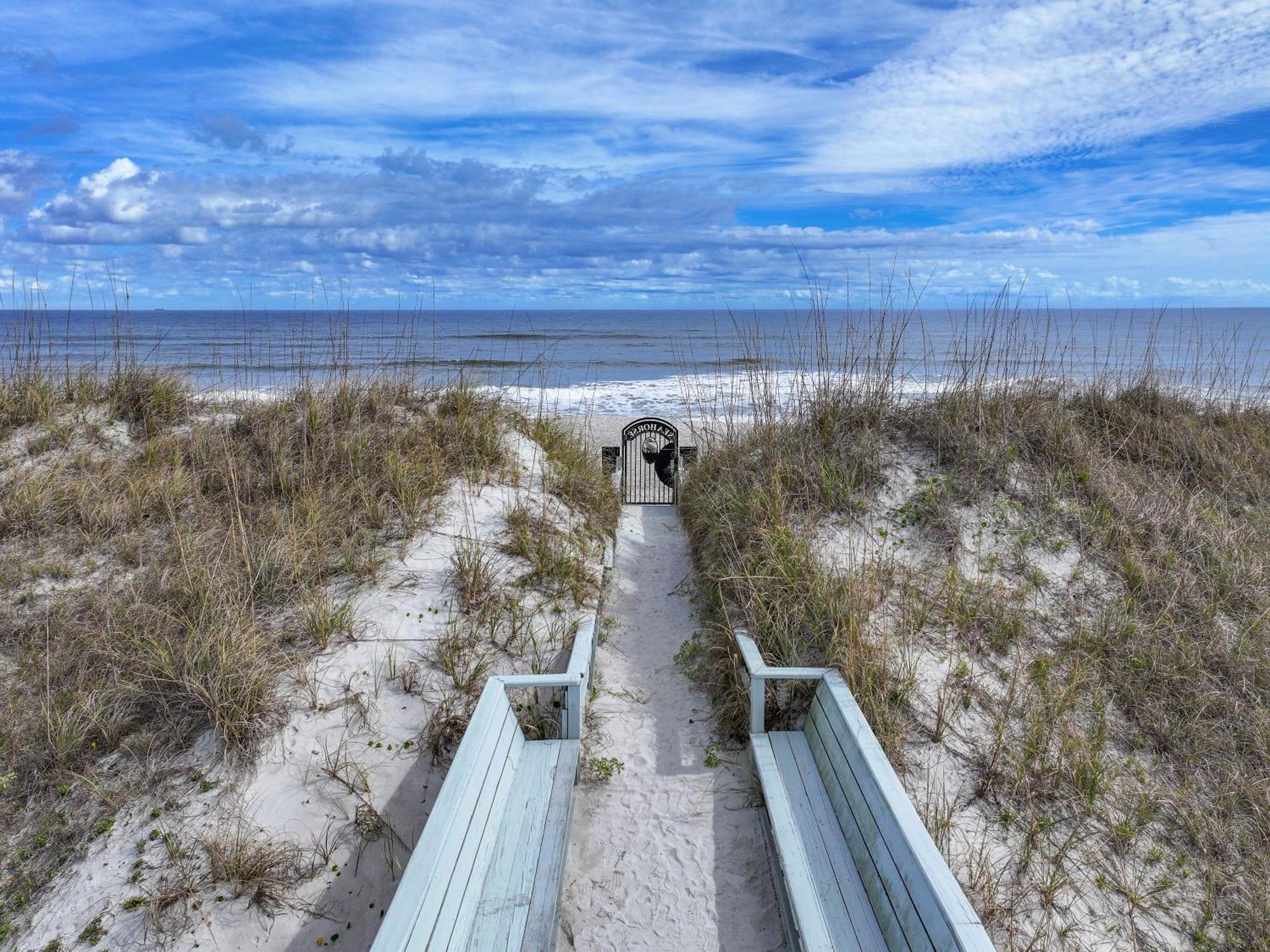 Seahorse Oceanfront Inn Neptune Beach エクステリア 写真