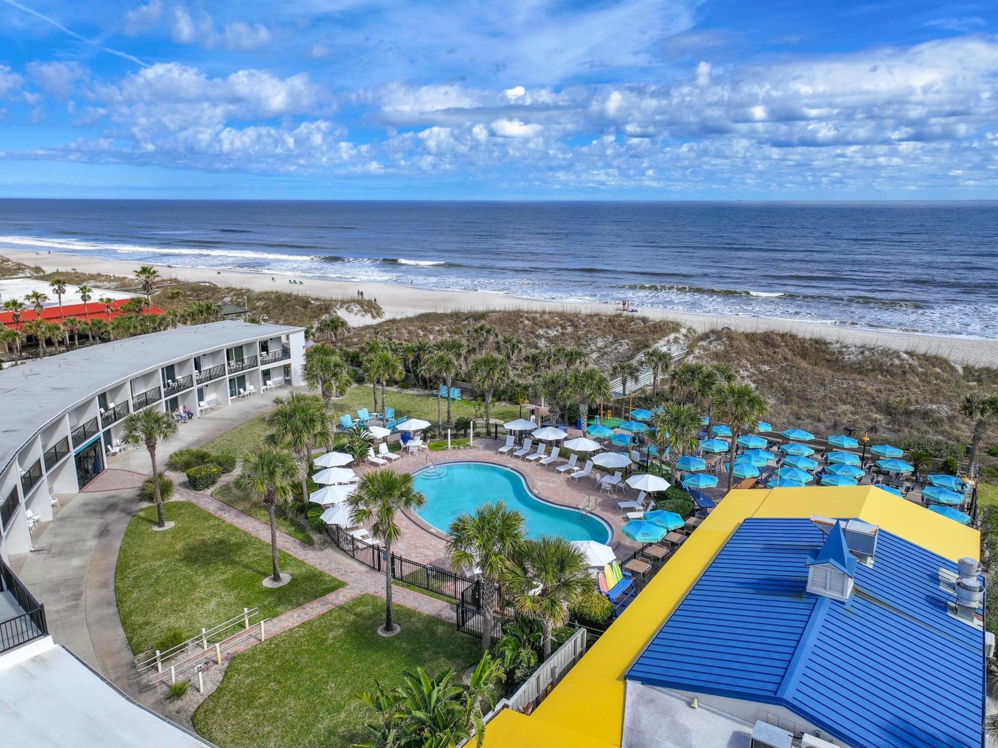 Seahorse Oceanfront Inn Neptune Beach エクステリア 写真
