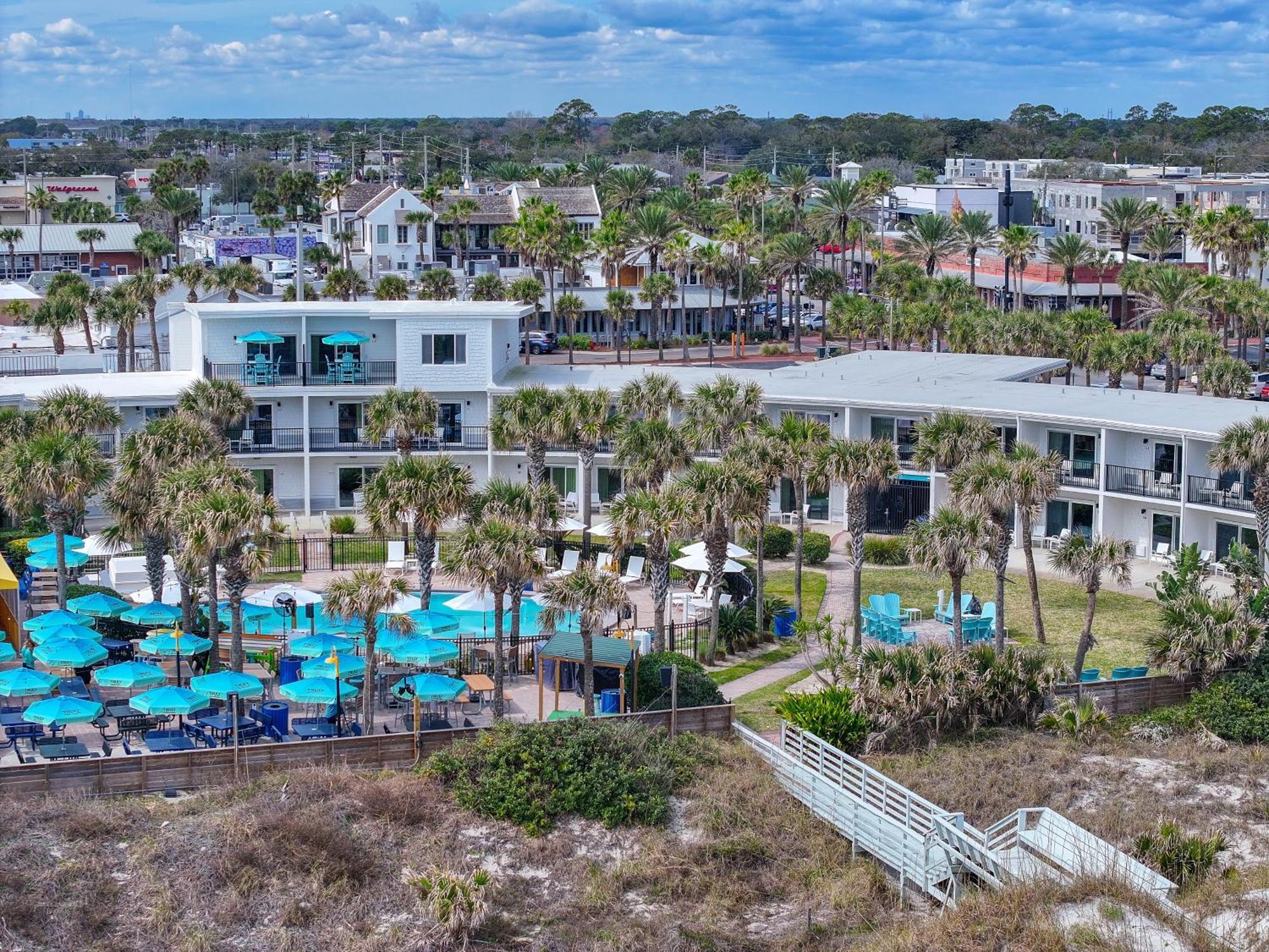 Seahorse Oceanfront Inn Neptune Beach エクステリア 写真