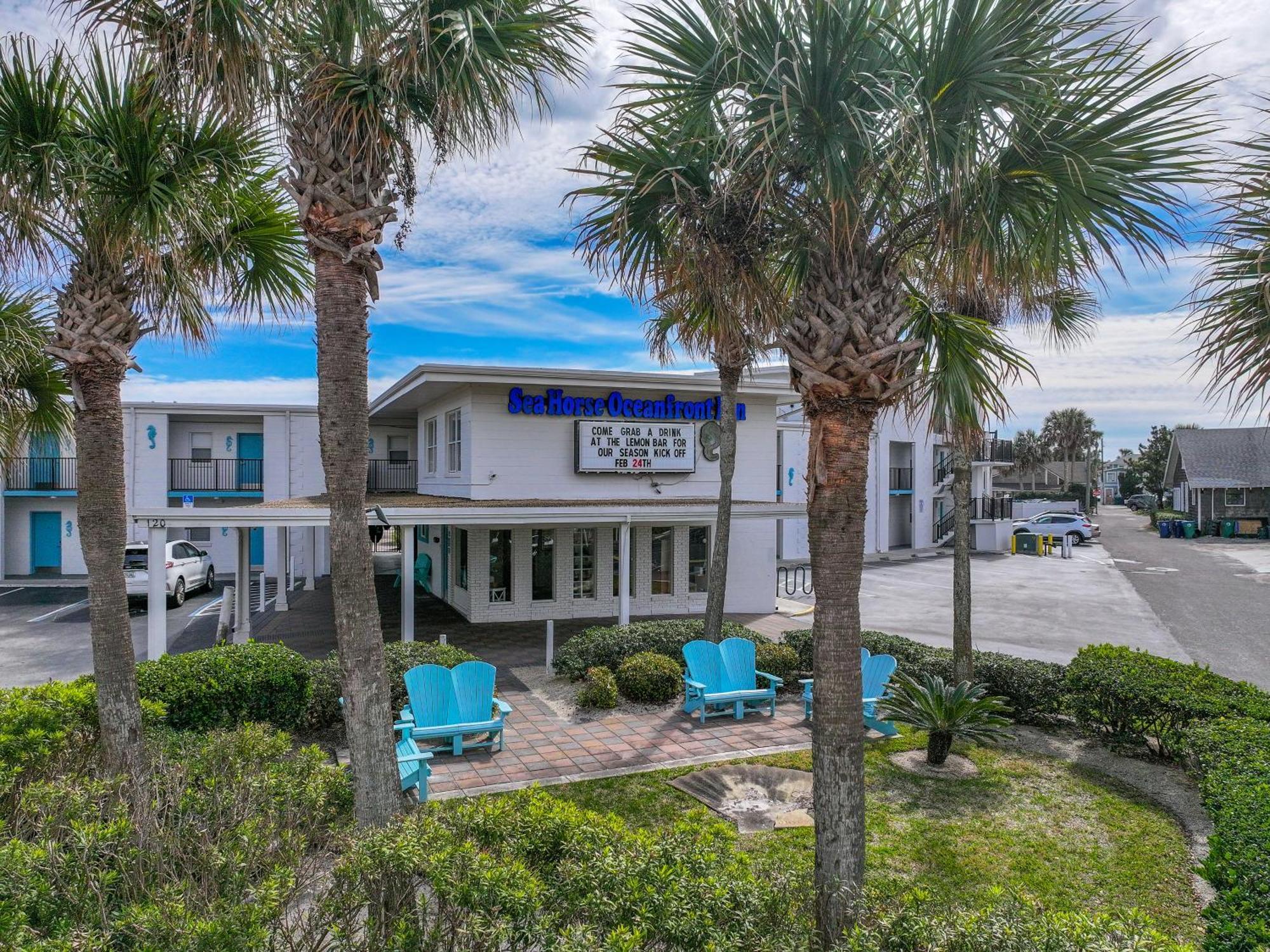 Seahorse Oceanfront Inn Neptune Beach エクステリア 写真