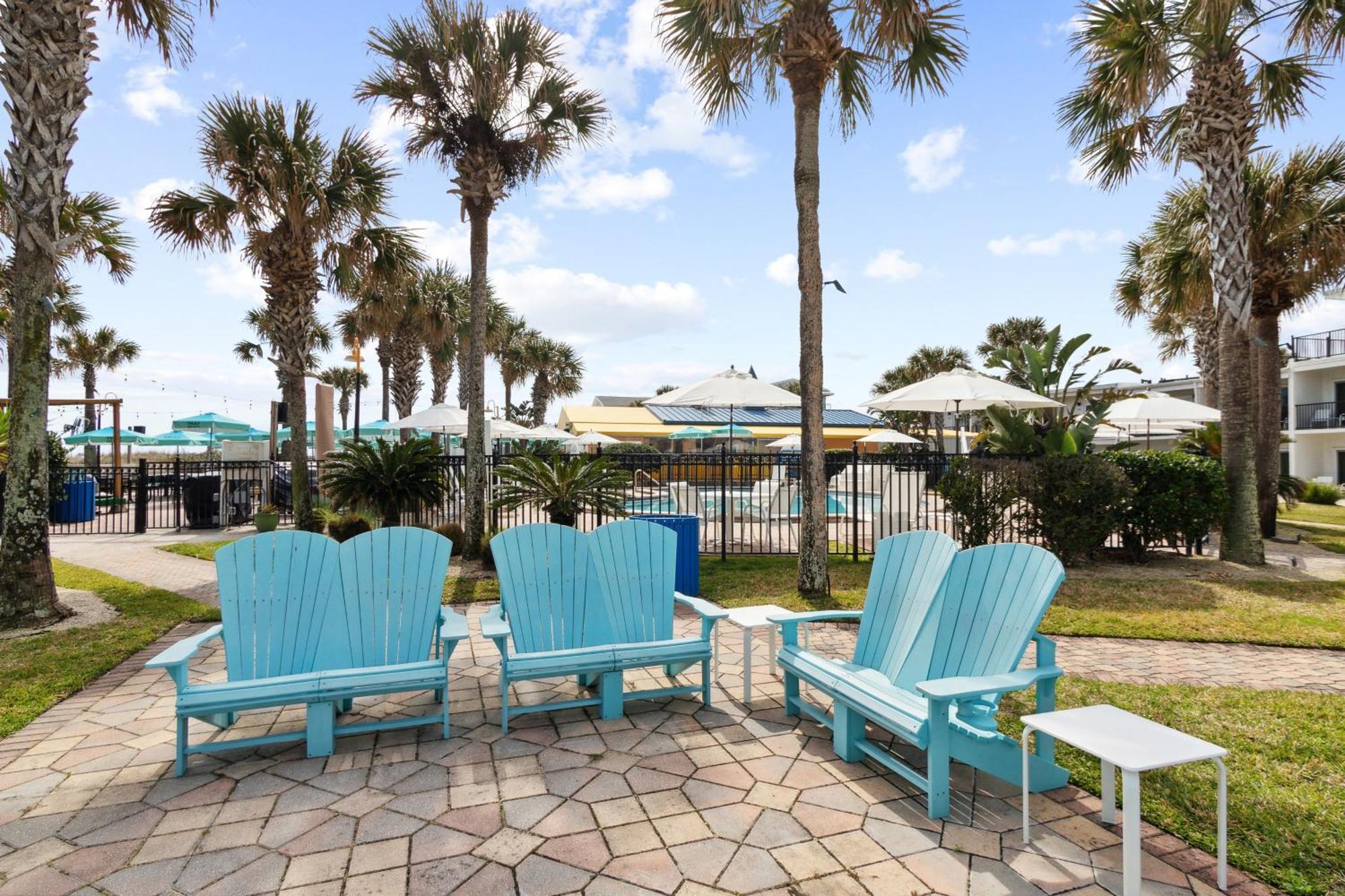 Seahorse Oceanfront Inn Neptune Beach エクステリア 写真