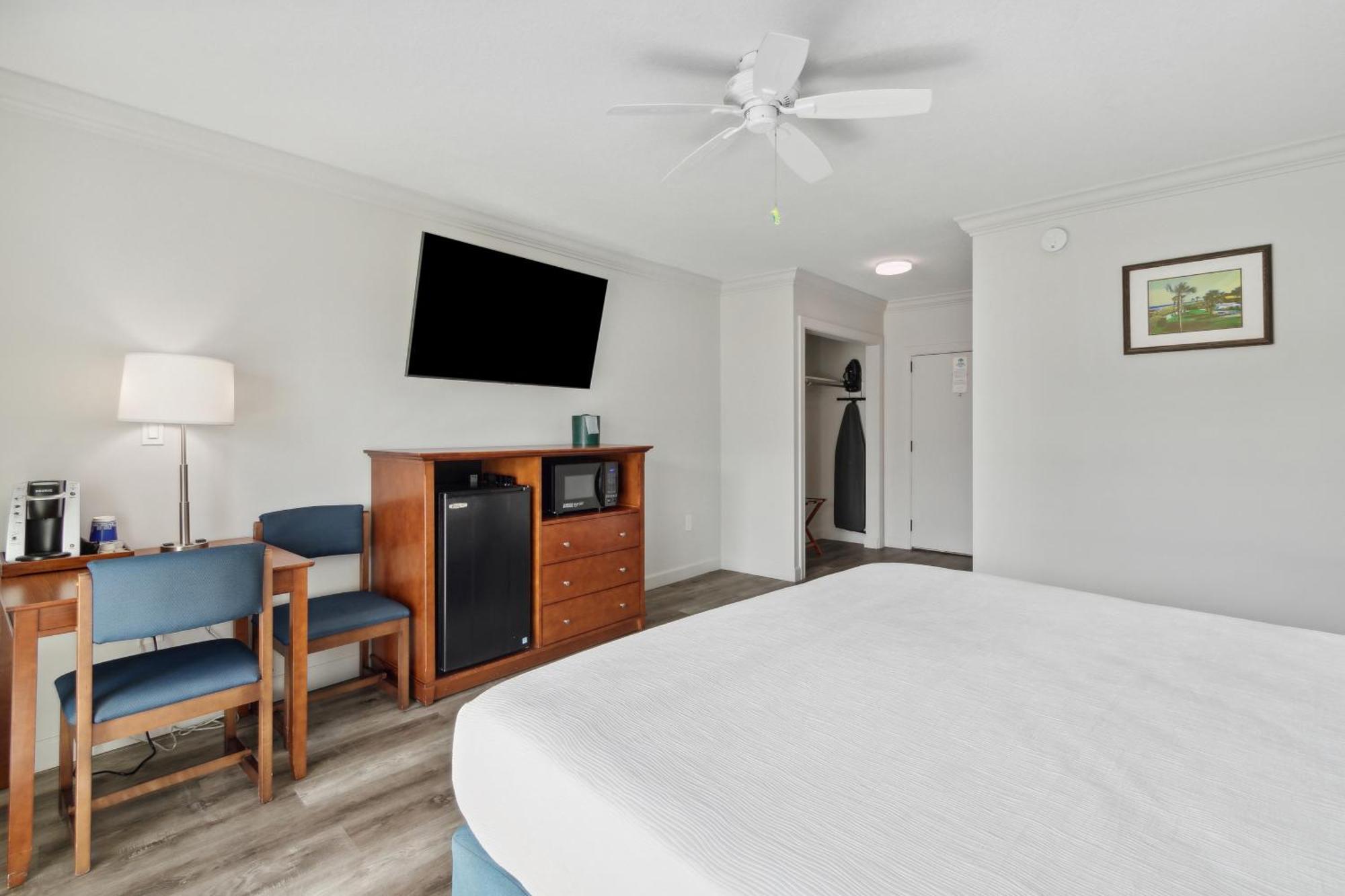 Seahorse Oceanfront Inn Neptune Beach エクステリア 写真
