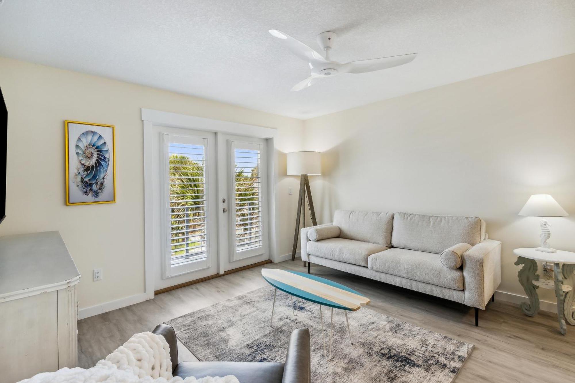 Seahorse Oceanfront Inn Neptune Beach エクステリア 写真