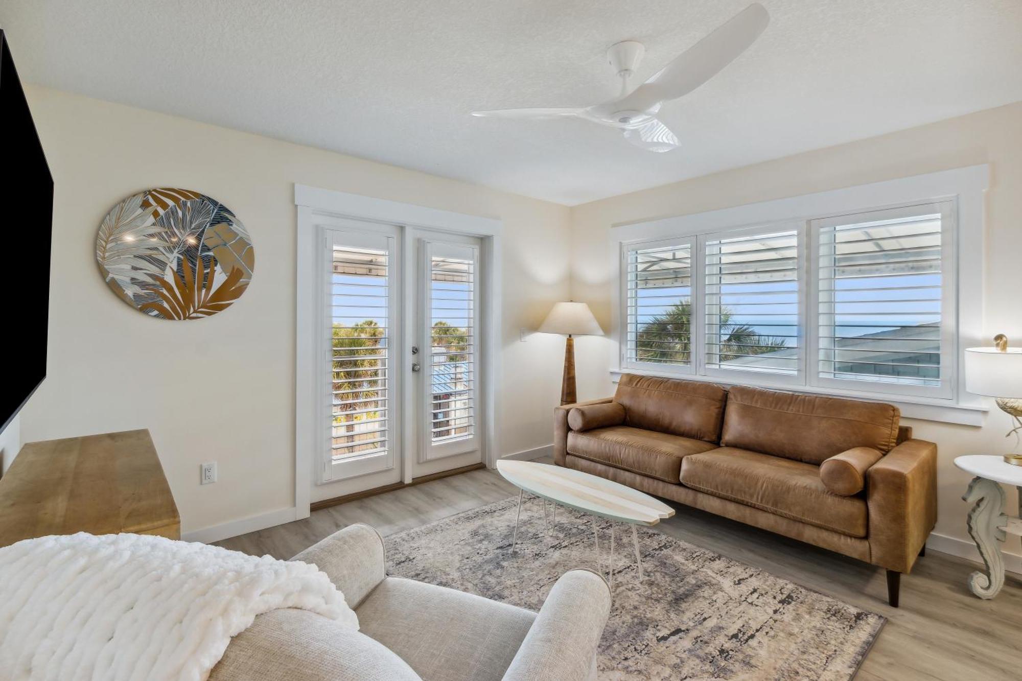 Seahorse Oceanfront Inn Neptune Beach エクステリア 写真