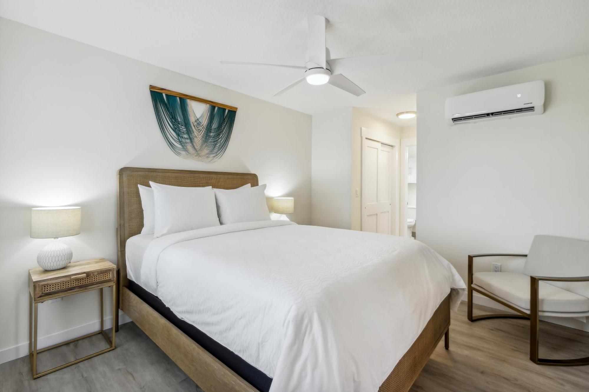 Seahorse Oceanfront Inn Neptune Beach エクステリア 写真